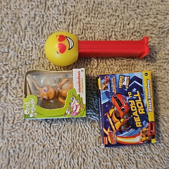 Mini Brands "Toys" - Picture 4 of 4